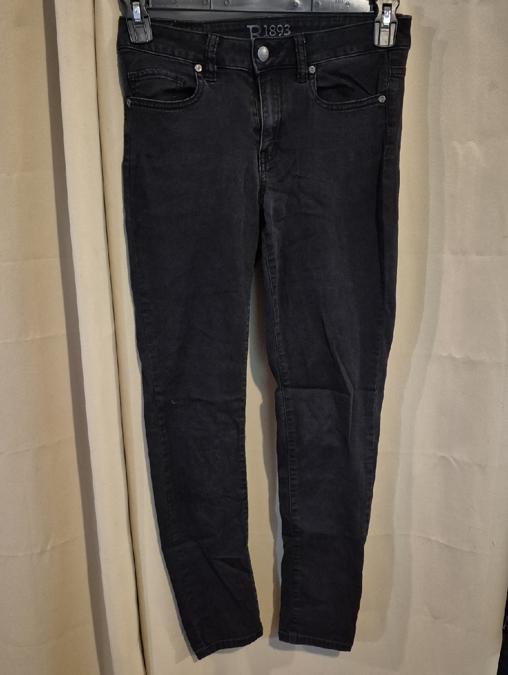 Black Women’s Skinny Jeans